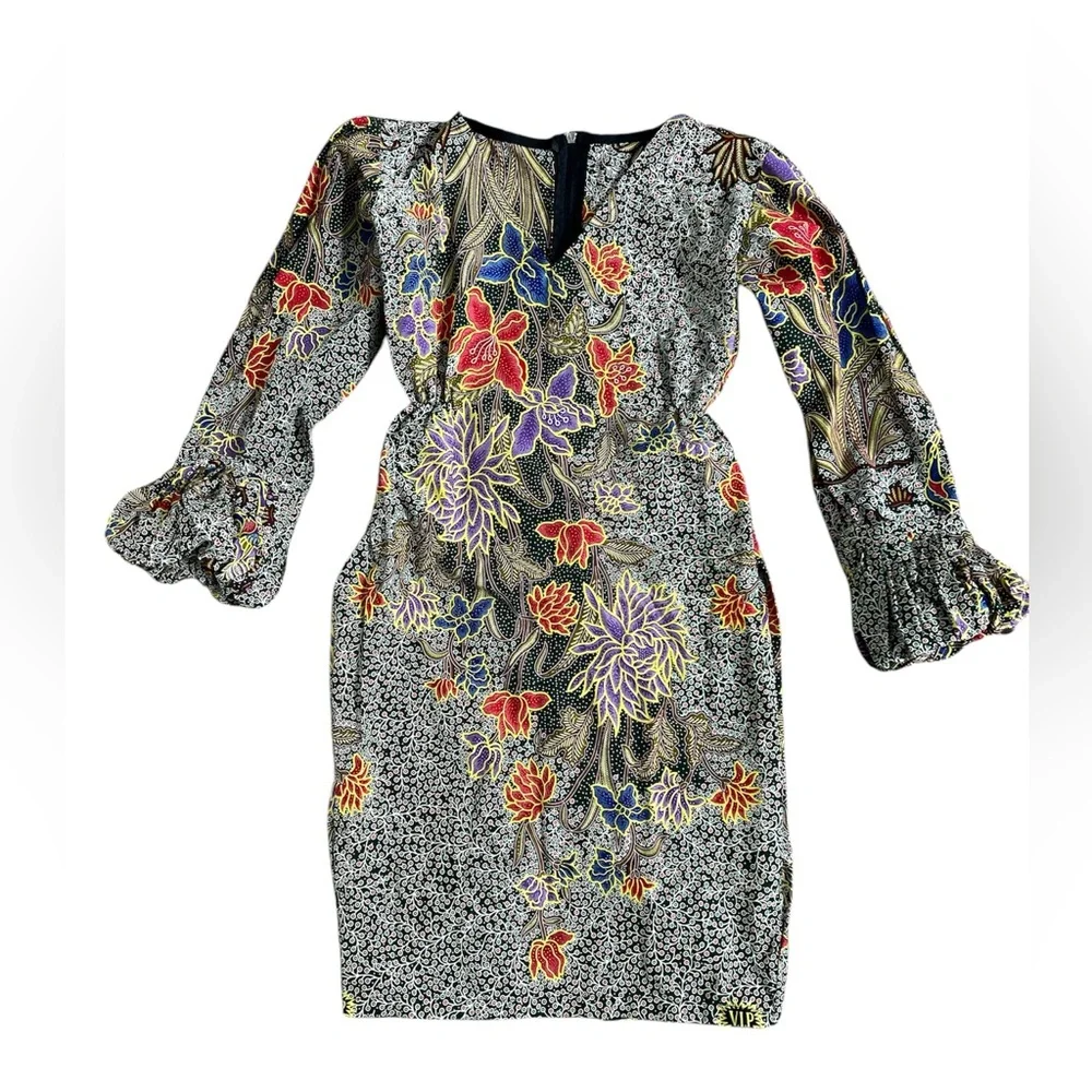 Handmade African Sheath Dress in Vibrant Batik-style Veritable Wax Print - Picture 8 of 10